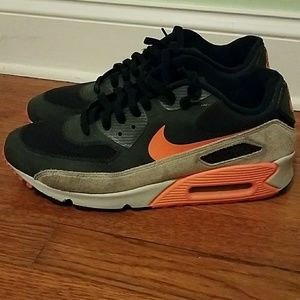 Nike Air-Max sneakers